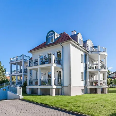 Strandpalais 02 公寓 *